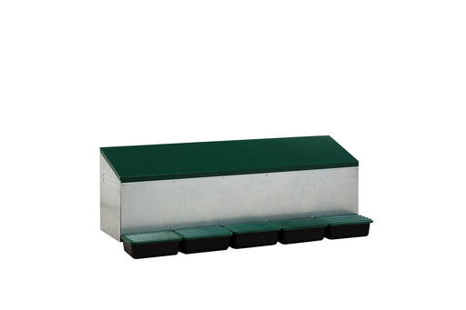 Outdoor laying nest with five compartments and plastic floor.