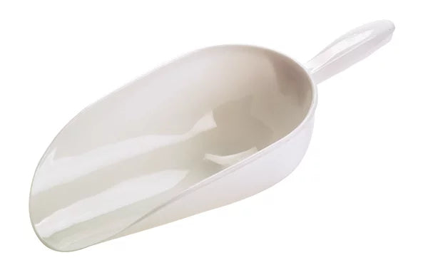 KAMER plastic feeding scoop | white (2 L)